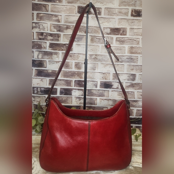 Etienne Aigner Vintage Dark Red Adjustable Strap Shoulder Bag - Picture 2 of 16
